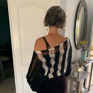 💲25⬇️💲10 Off the shoulder sweater